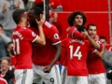 مانشستر يونايتد يفوز على إيفرتون ويزاحم مانشستر سيتي في الصدارة